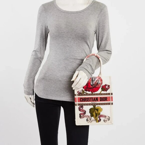 Christian Dior Latte Multicolor Canvas Fleurs Bibliques Vertical Book Tote Bag - Picture 2 of 8